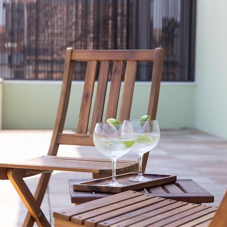 19 Nineteen Suites - Espinho เอสปีโญ ภายนอก รูปภาพ