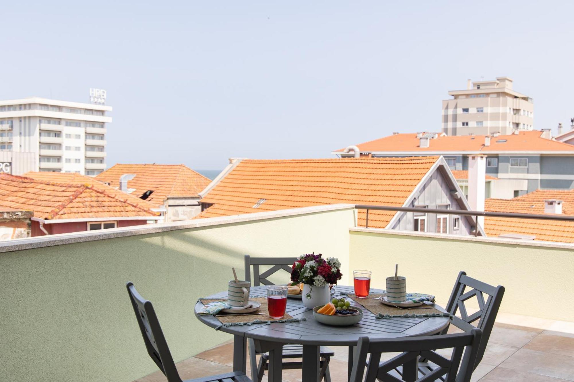 19 Nineteen Suites - Espinho เอสปีโญ ห้อง รูปภาพ