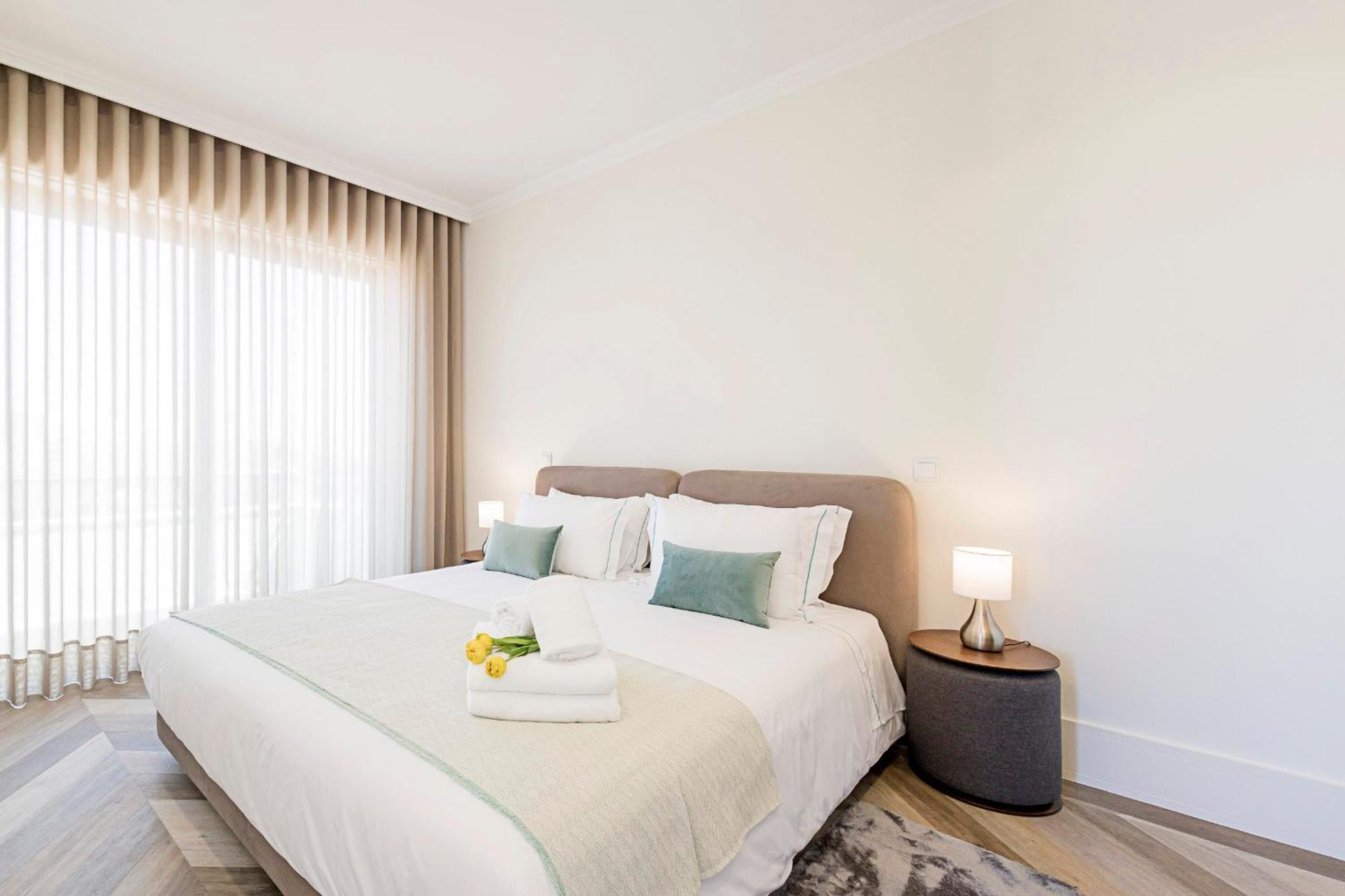19 Nineteen Suites - Espinho เอสปีโญ ห้อง รูปภาพ